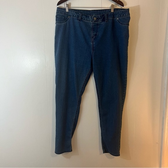 Plus Size Stretch Medium Wash Denim Jeans Button Closure, low waist, 
2X 20/22 - Picture 1 of 12